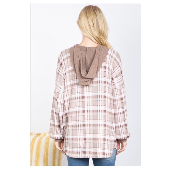 NWT Super Soft Hooded Plaid Shacket - Picture 3 of 9